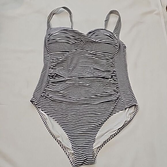NIPTUCK One Piece Swimsuit Joanne Sorrento Stripe Tummy Control size 6 - Picture 2 of 8
